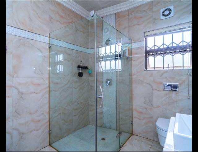5 BEDROOM HOUSE FOR SALE IN GLENMORE